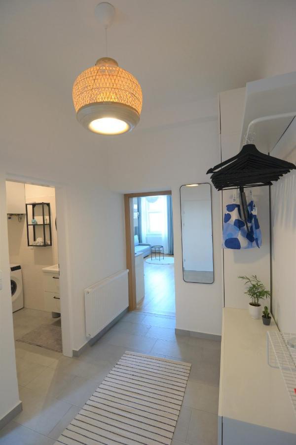 2-rooms; And Relax! Near Main Station * Wiedeń