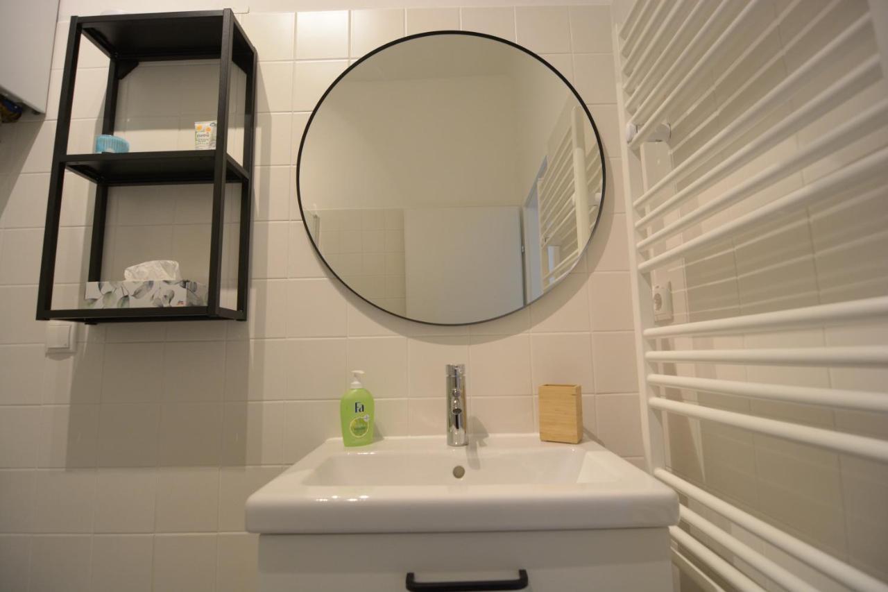 Apartament 2-rooms; And Relax! Near Main Station